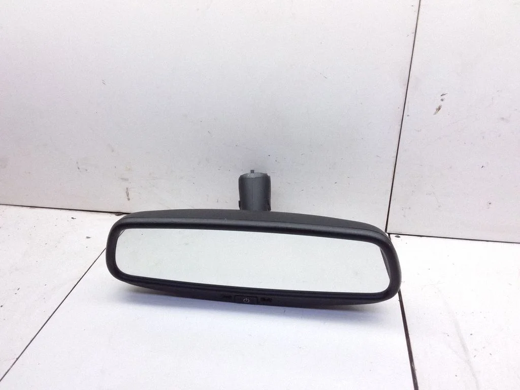 Rear view mirror (interior)