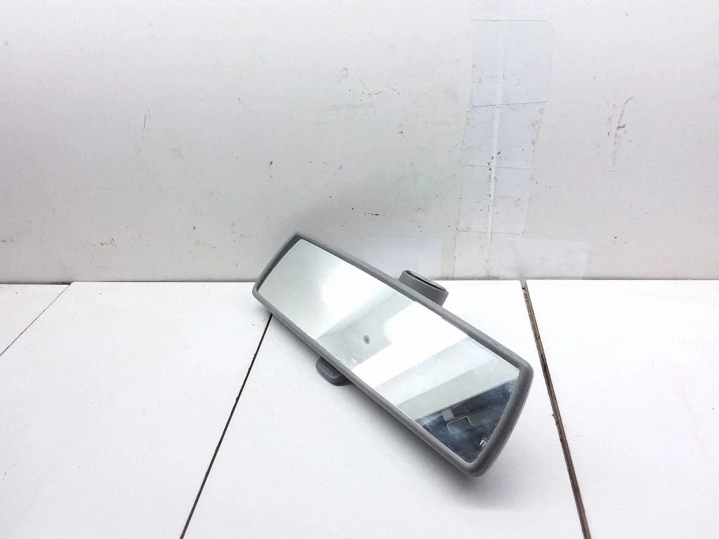 Rear view mirror (interior) – Volkswagen Touareg I (2002-2010)