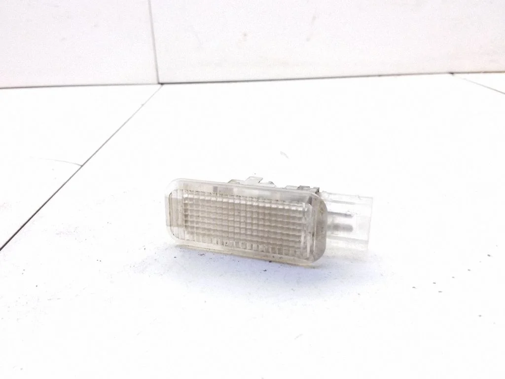 Other interior light – Audi A6 Allroad C5 (1999-2005)