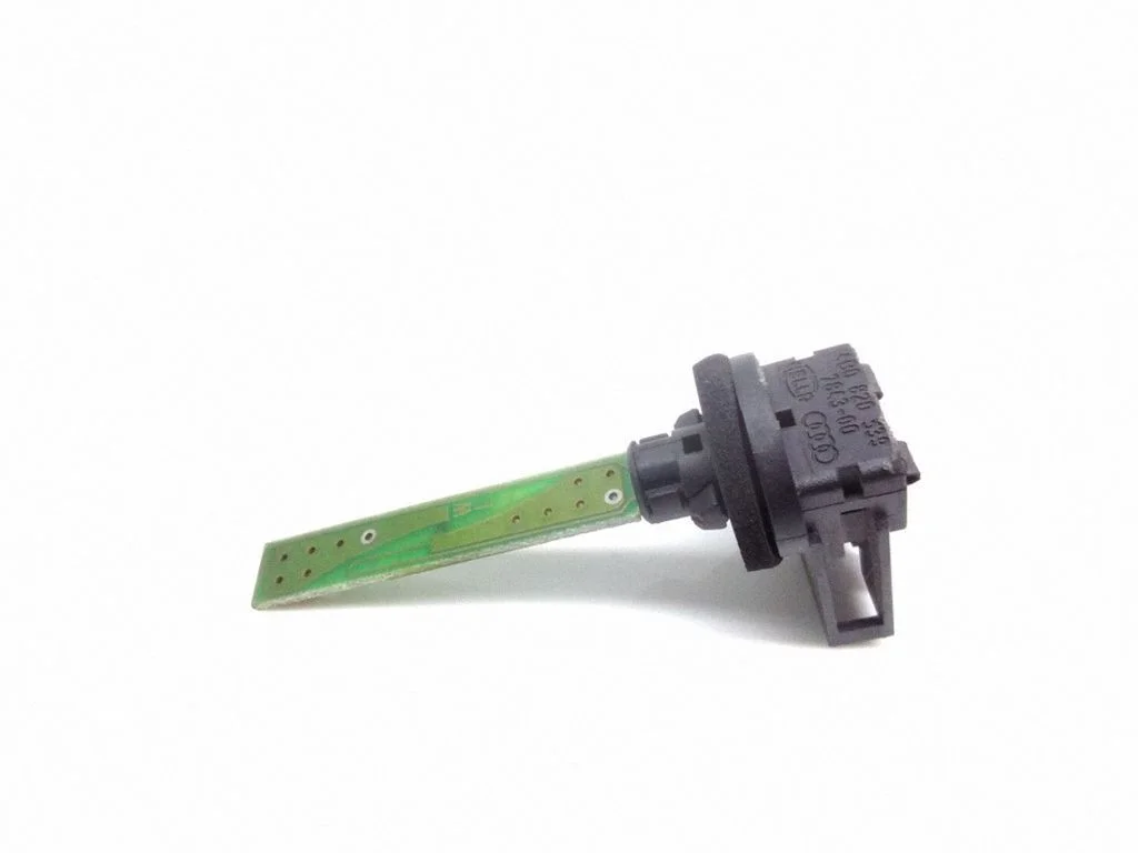 Czujnik temperatury wnętrza 4B0820539