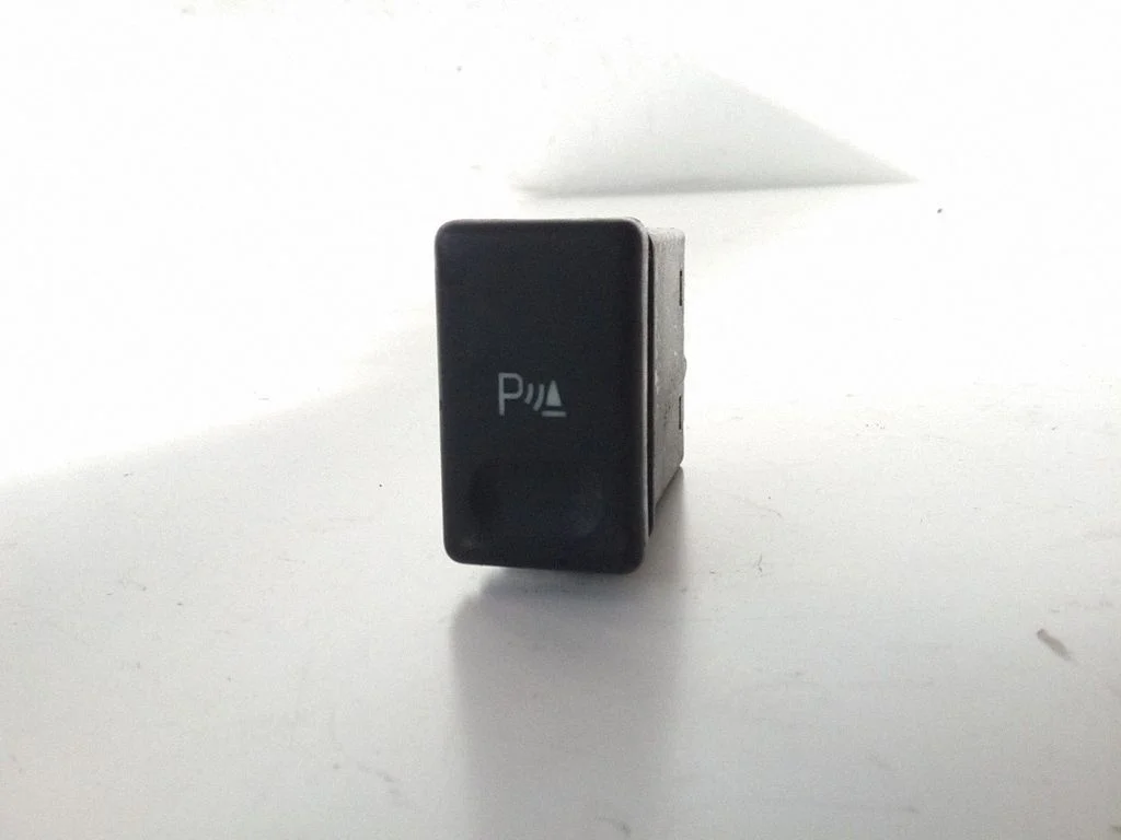 Parking (PDC) sensor switch – Ford Galaxy (2000-2006)