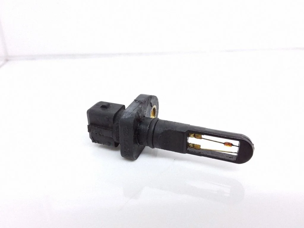 Intake air temperature sensor – Volkswagen Golf IV (1998-2005)