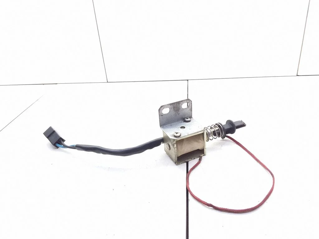 Kesklukustuse mootor 164004105700