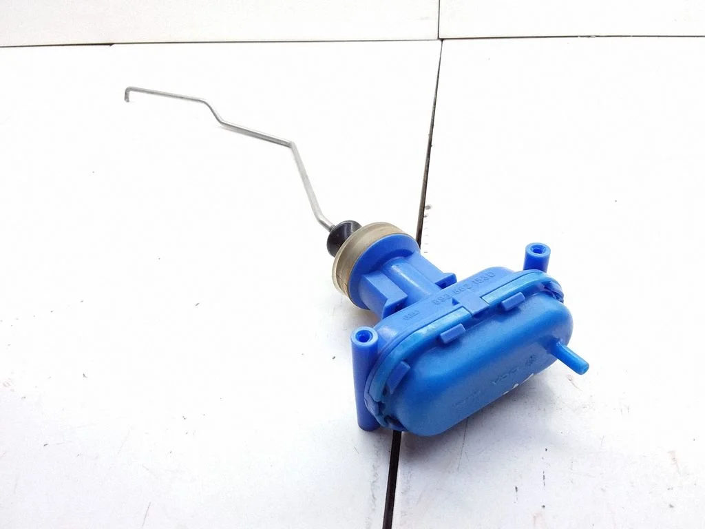 Centrālās atslēgas motoriņš 893862153D