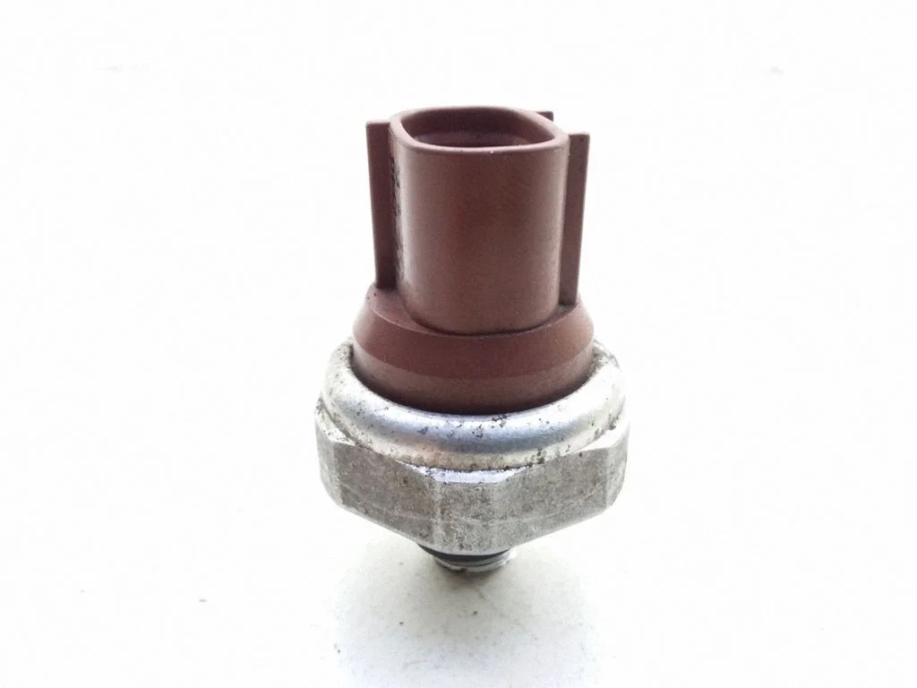 Oil pressure sensor – Mazda 6 (2002-2008)