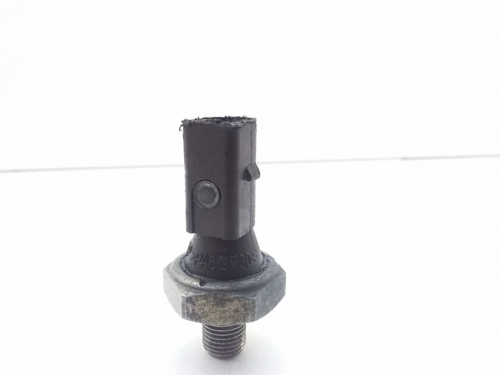 Oil pressure sensor