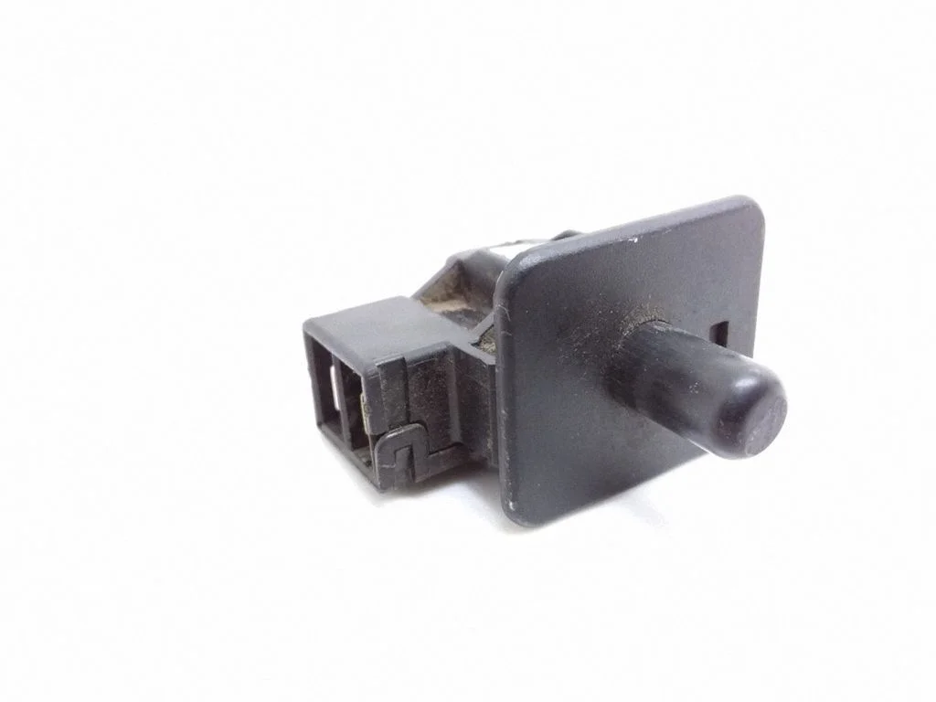 Rear door sensor – Mercedes-Benz E-Class W210 (1995-2002)