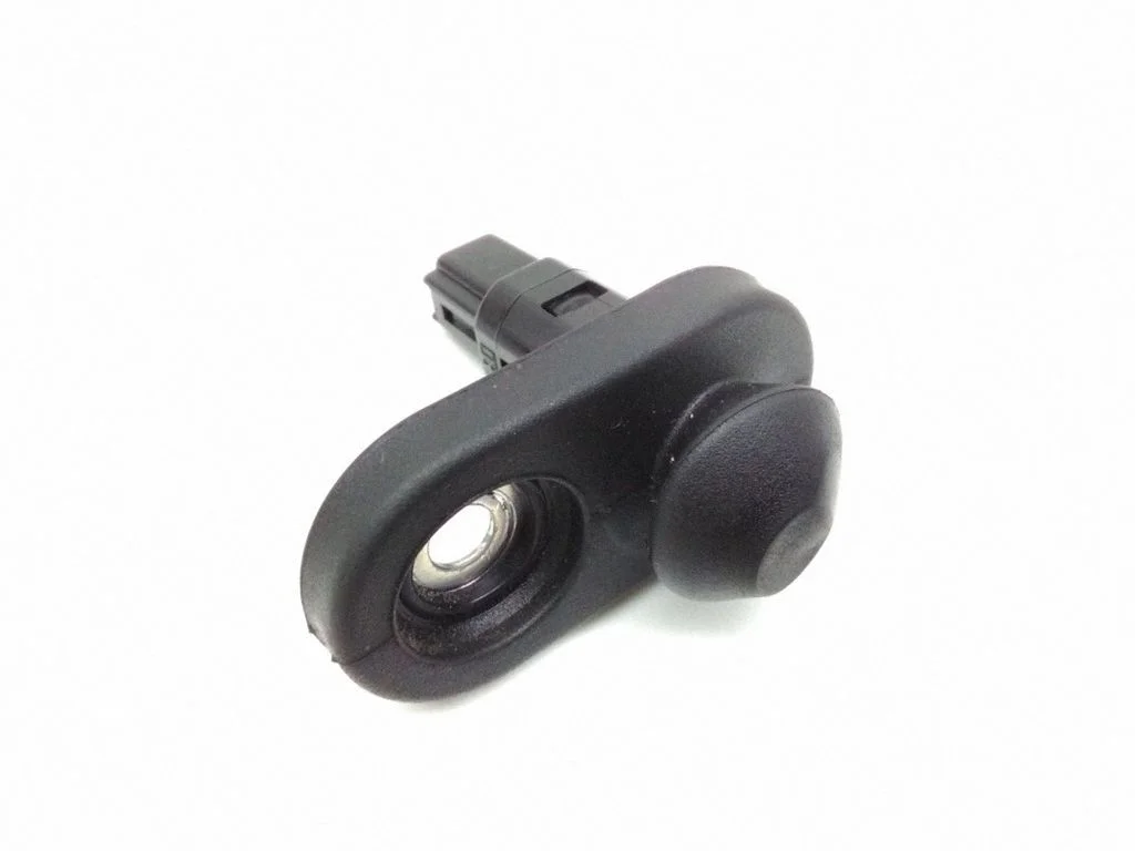 Rear door sensor – Toyota Avensis T250 (2006-2009)