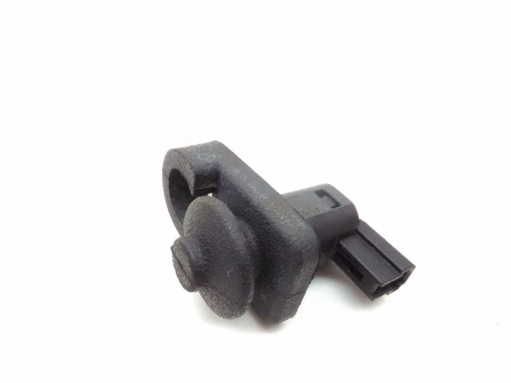 Rear door sensor – Nissan X-Trail T30 (2001-2007)