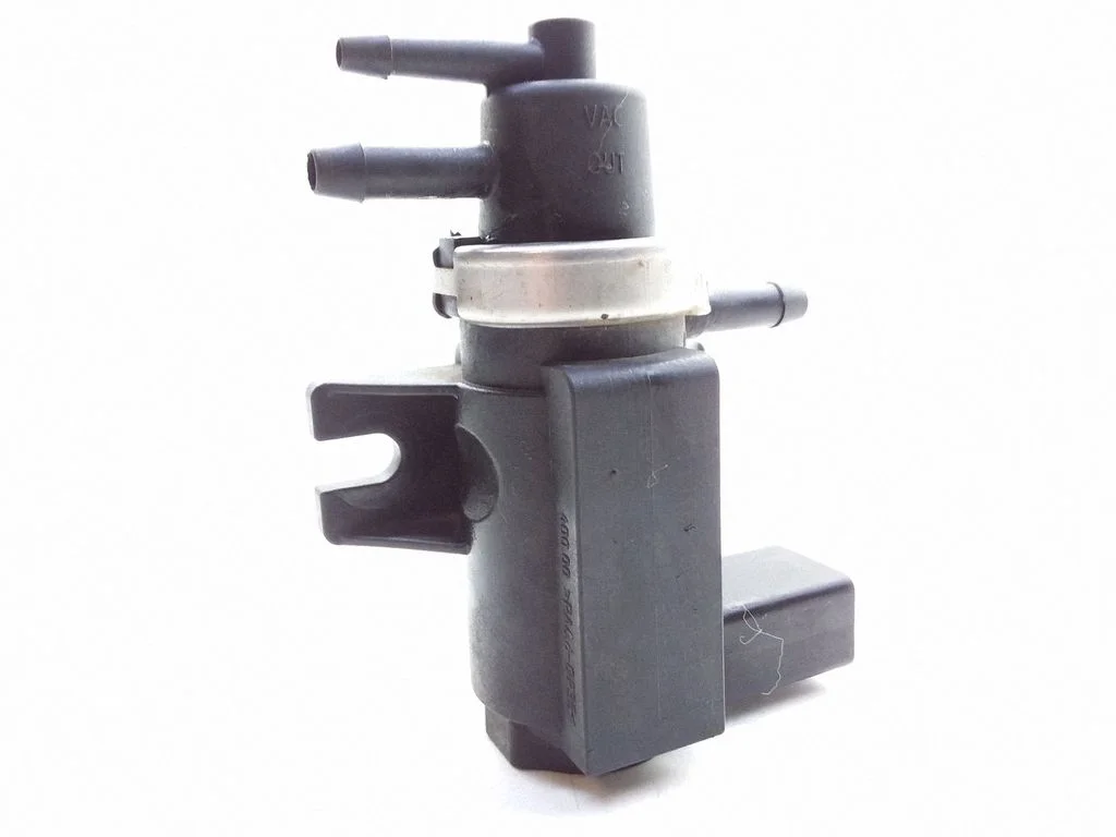 Brake central valve – Volkswagen Bora (1998-2005)