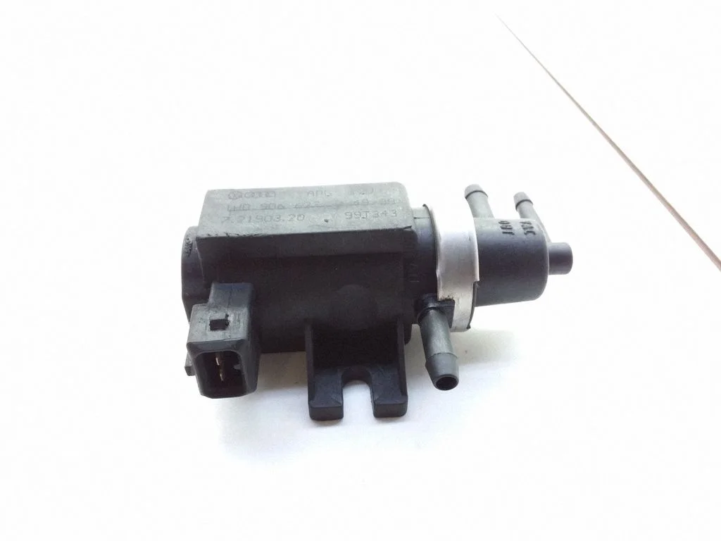 Brake central valve – Volkswagen Passat B5 (1997-2000)