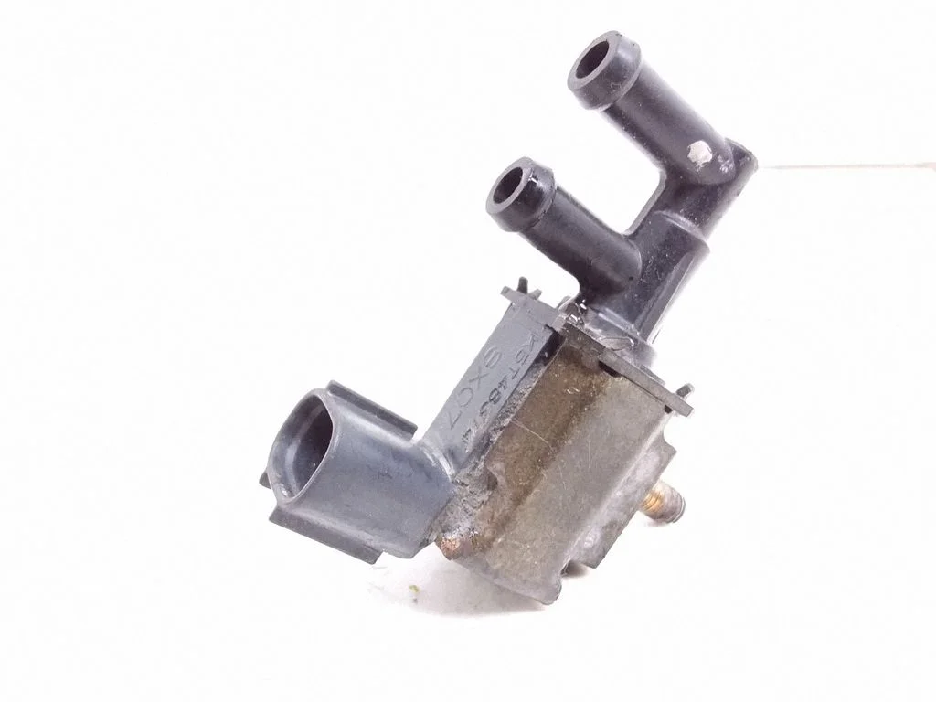 Brake central valve – Mitsubishi Space Star (1998-2005)