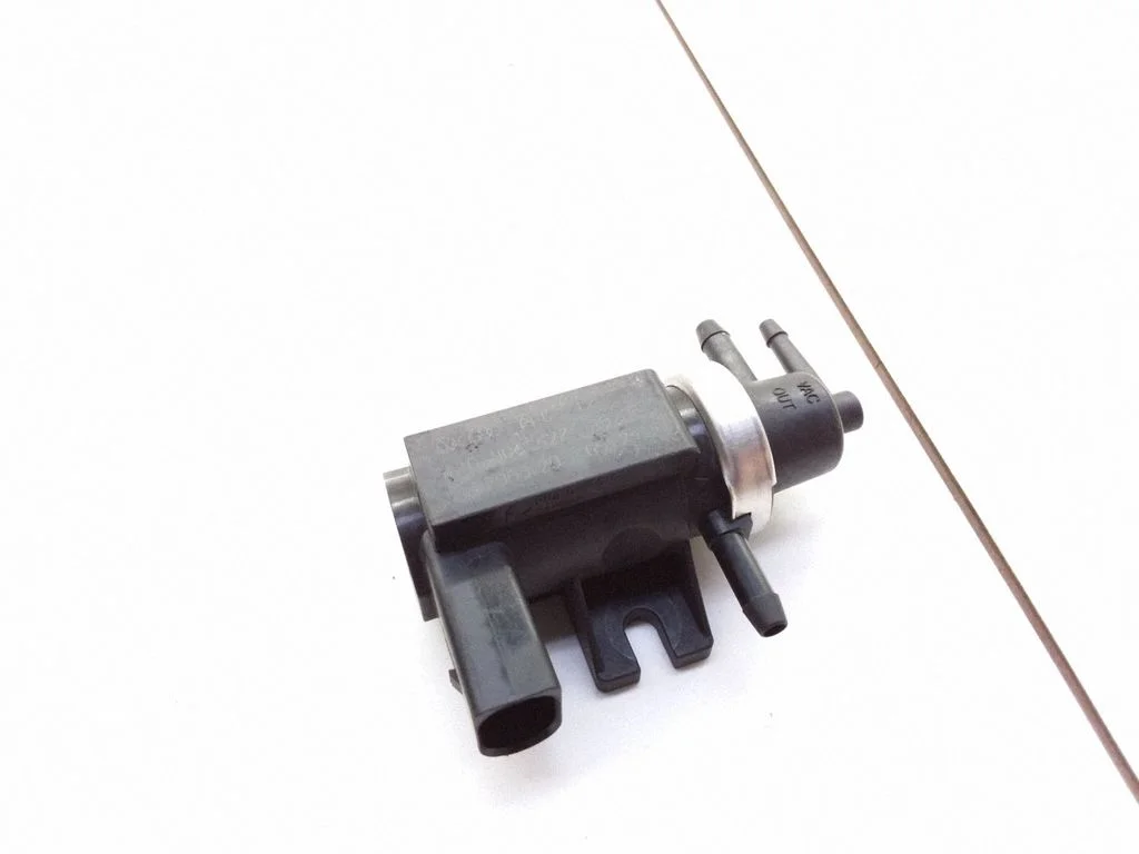 Brake central valve – Volkswagen Golf IV (1998-2005)