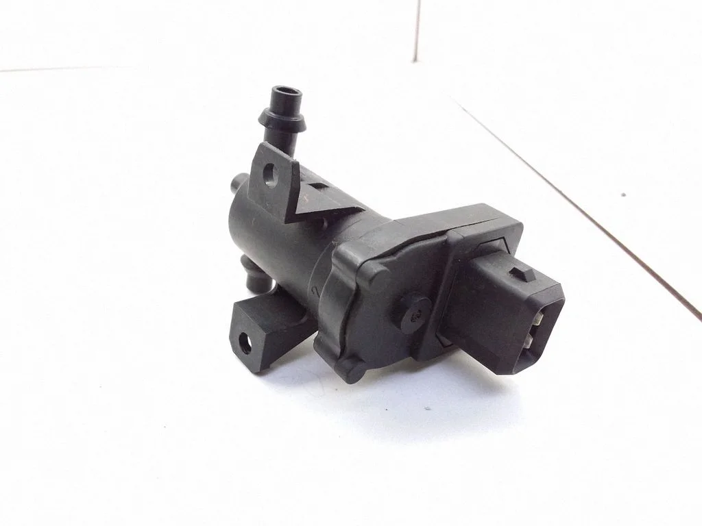 Brake central valve – Mercedes-Benz C-Class AMG W202 (1993-2000)