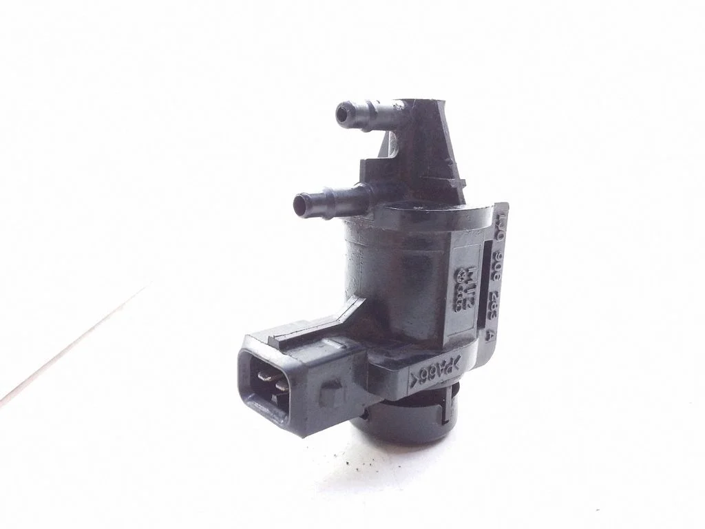 Brake central valve – Audi A3 S3 8L (1996-2003)