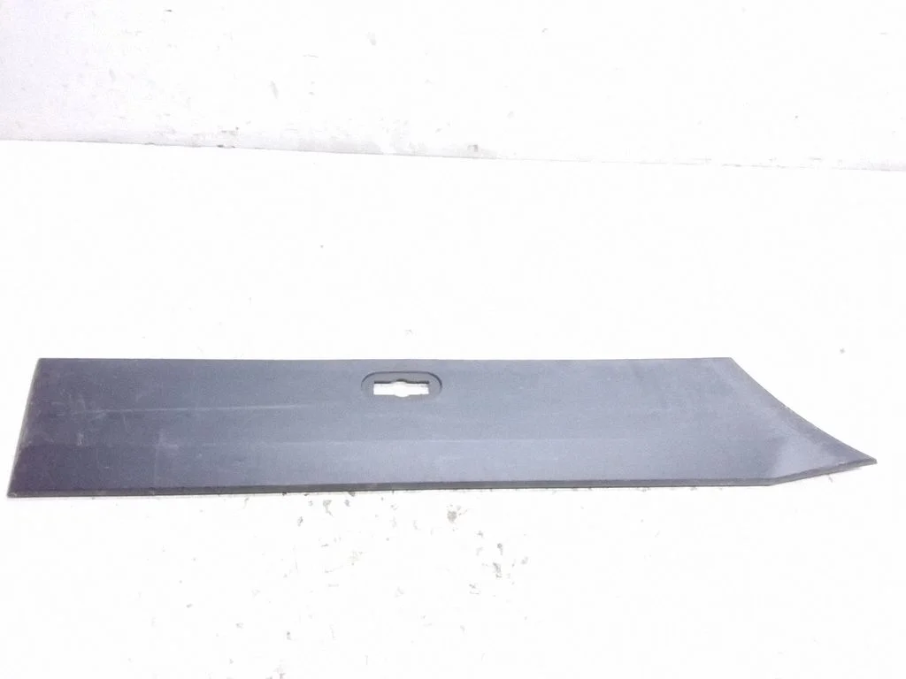 Rear fender molding trim – Mercedes-Benz Sprinter W906 (2006-2018)