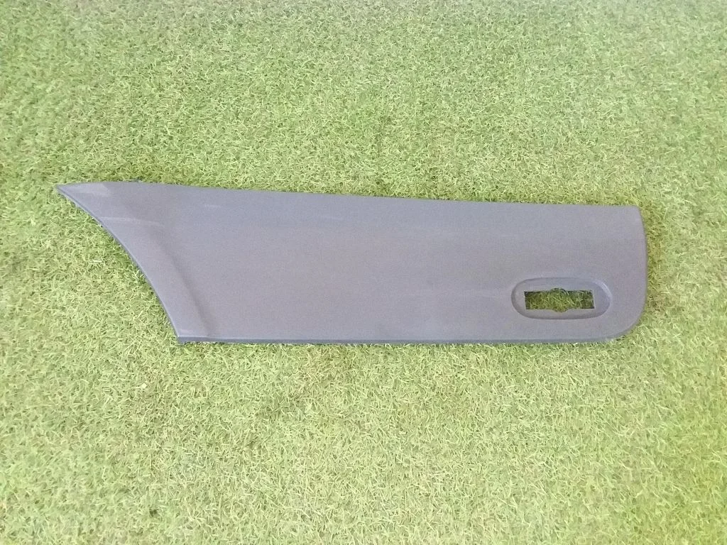 Rear fender molding trim – Mercedes-Benz Sprinter W906 (2006-2018)