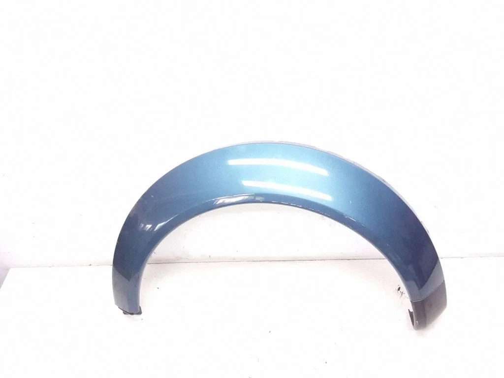 Rear fender molding trim – left