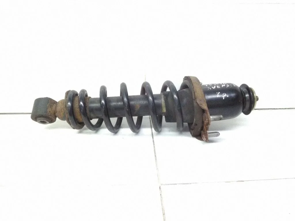Tagumine amortisaator keerdvedruga – Toyota Avensis T220 (2000-2003)
