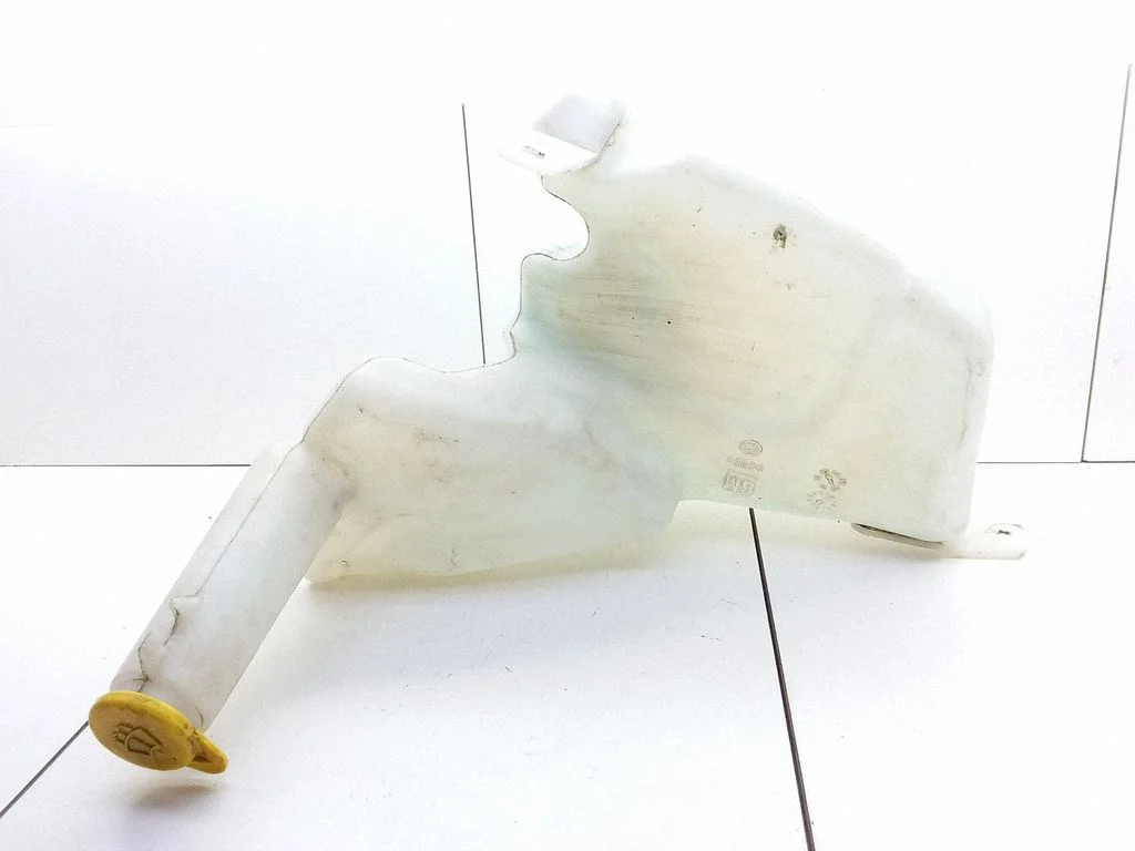 Lamp washer fluid tank – Opel Zafira A (1999-2005)