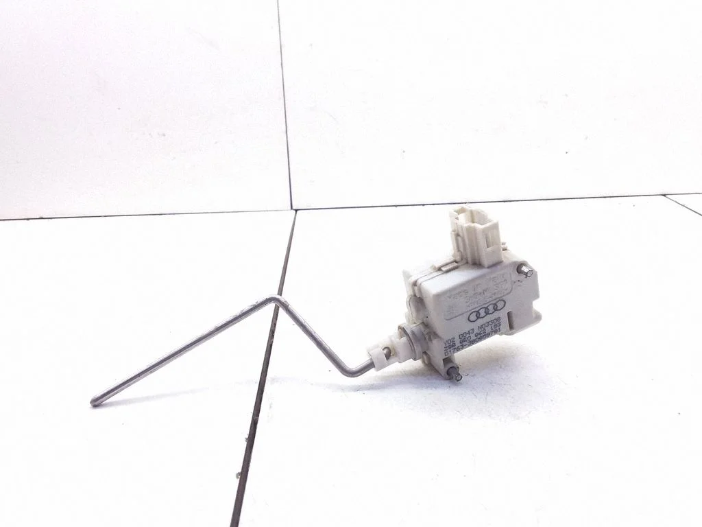 Fuel tank cap lock motor – Audi A4 S4 B6 8E 8H (2001-2005)
