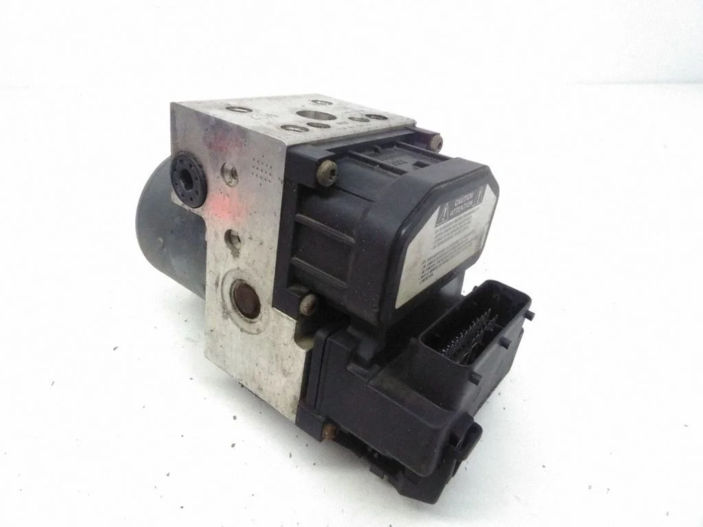 ABS block – Toyota Matrix (E130) (2001-2008)