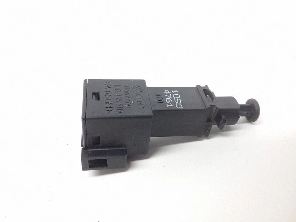 Brake pedal sensor switch – Skoda Octavia Mk1 (1U) (1996-2004)