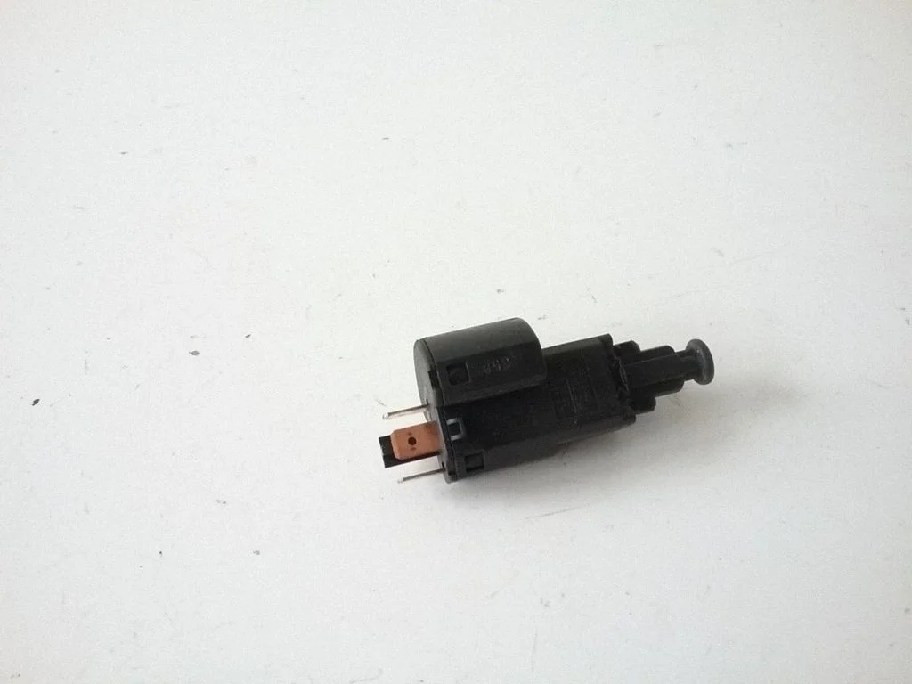 Brake pedal sensor switch – Opel Astra G (1998-2009)
