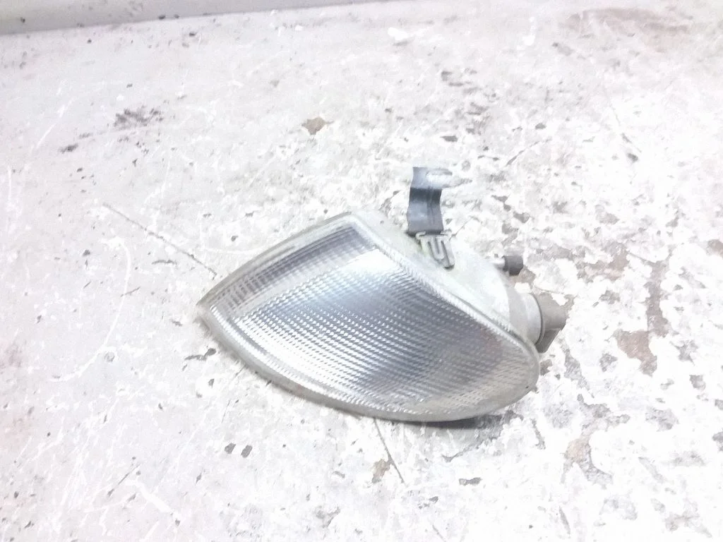 Kierunkowskaz przedni 0311325007