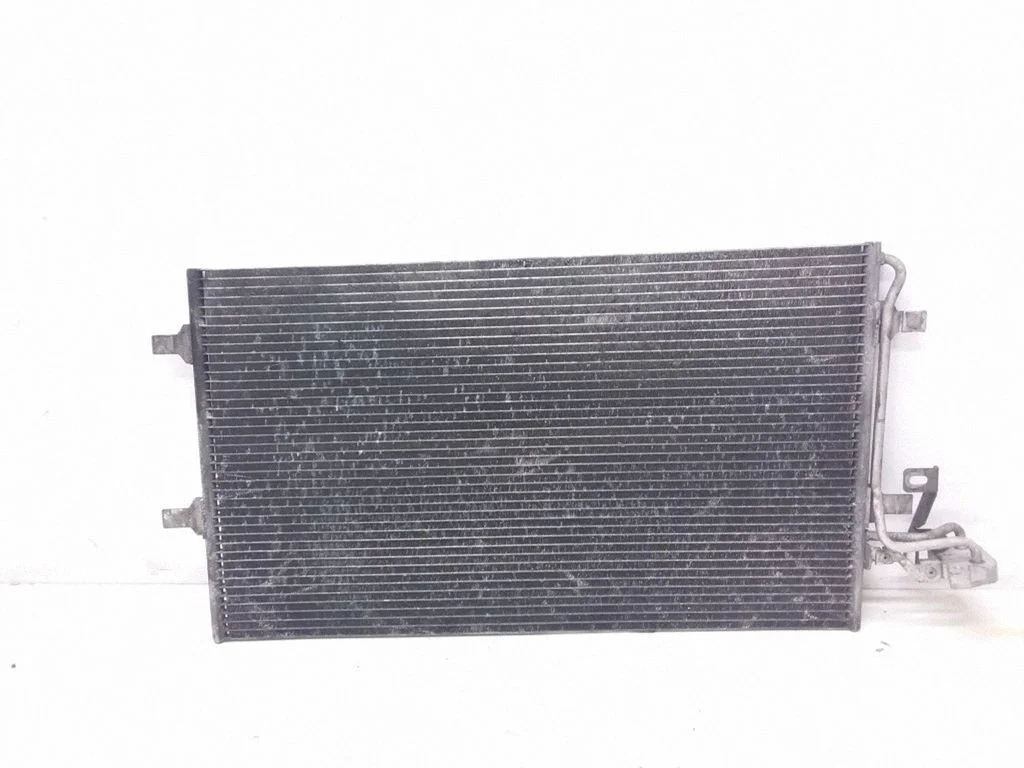 A/C cooling radiator (condenser) – Volvo V50 (2008-2012)