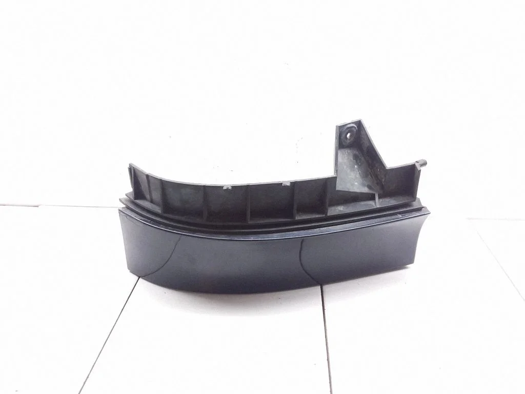 Rear/tail light trim molding – Audi A3 S3 8L (1996-2003)