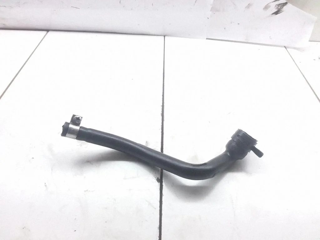 Breather hose/pipe – Mercedes-Benz A-Class W168 (1997-2004)