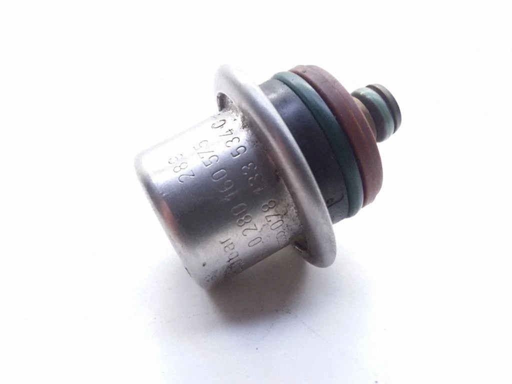 Regulator ciśnienia paliwa – Audi A6 Allroad C5 (1999-2005)