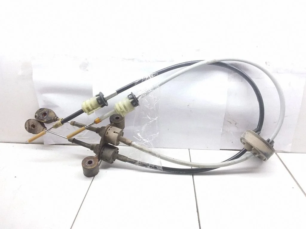 Gear shift cable linkage – Opel Signum (2003-2008)