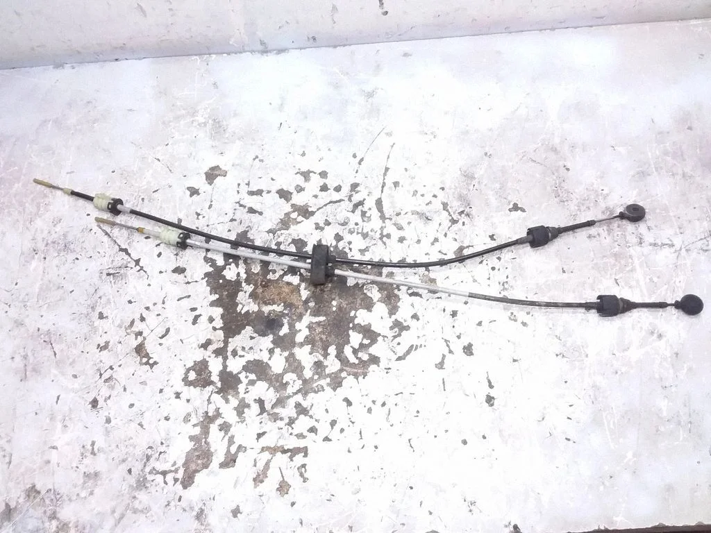 Gear shift cable linkage – Opel Astra H (2004-2012)