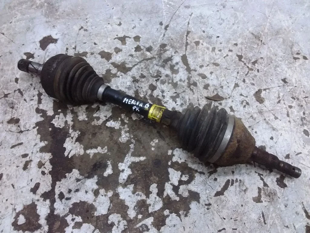 Front driveshaft – left