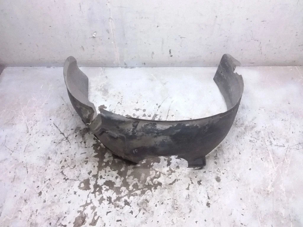 Front wheel arch liner splash guards 04724528AC
