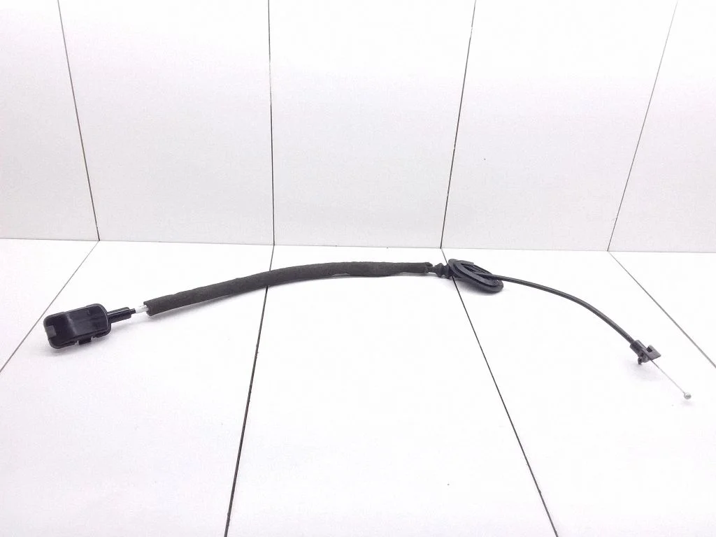 Rear door cable line 4775722404