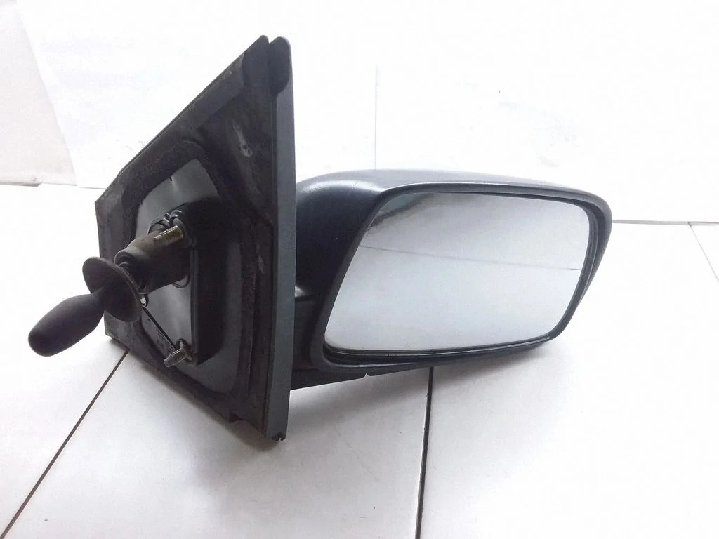 Kupee välispeegel (mehaaniline) – Toyota Yaris Verso (1999-2005)