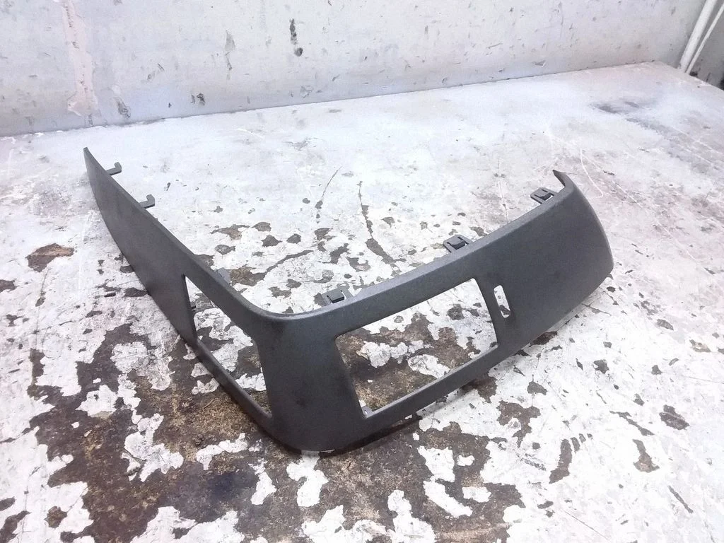 Dashboard glove box trim – Mercedes-Benz Sprinter W906 (2006-2018)