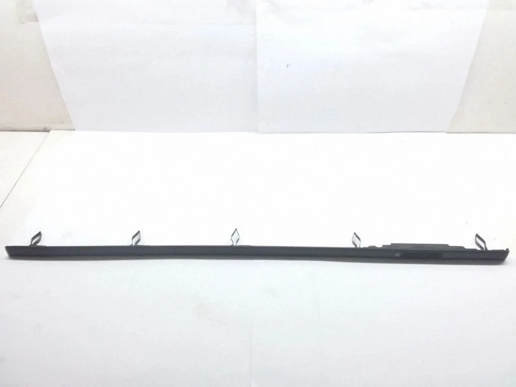 Dashboard glove box trim 443853190A