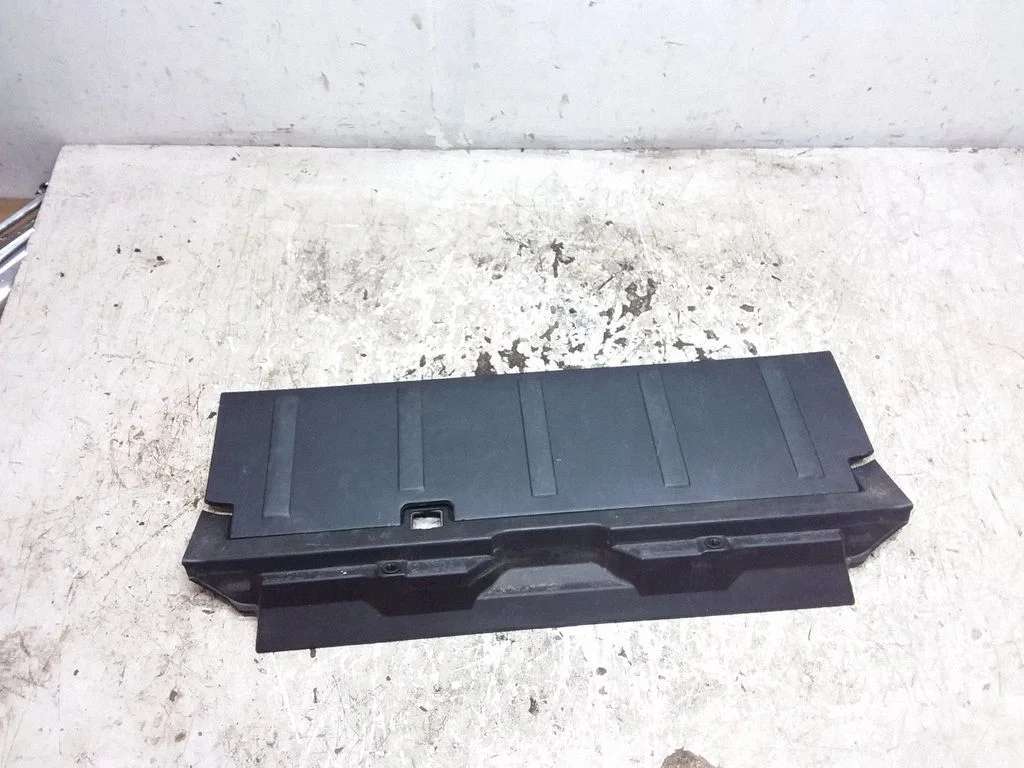 Trunk/boot sill cover protection 7240A024