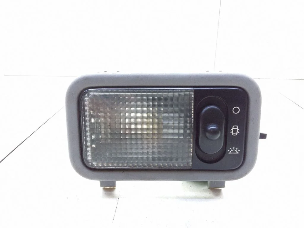 Włącznik oświetlenia wnętrza 9610095677