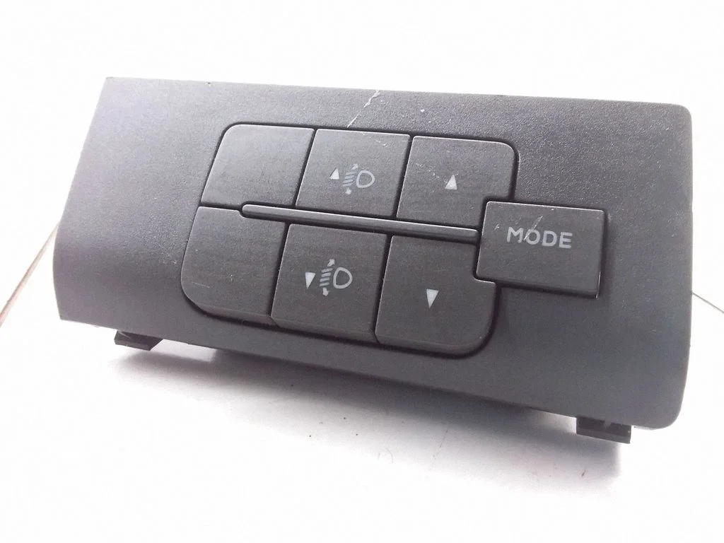 Headlight level height control switch – Fiat Ducato (2007-2014)