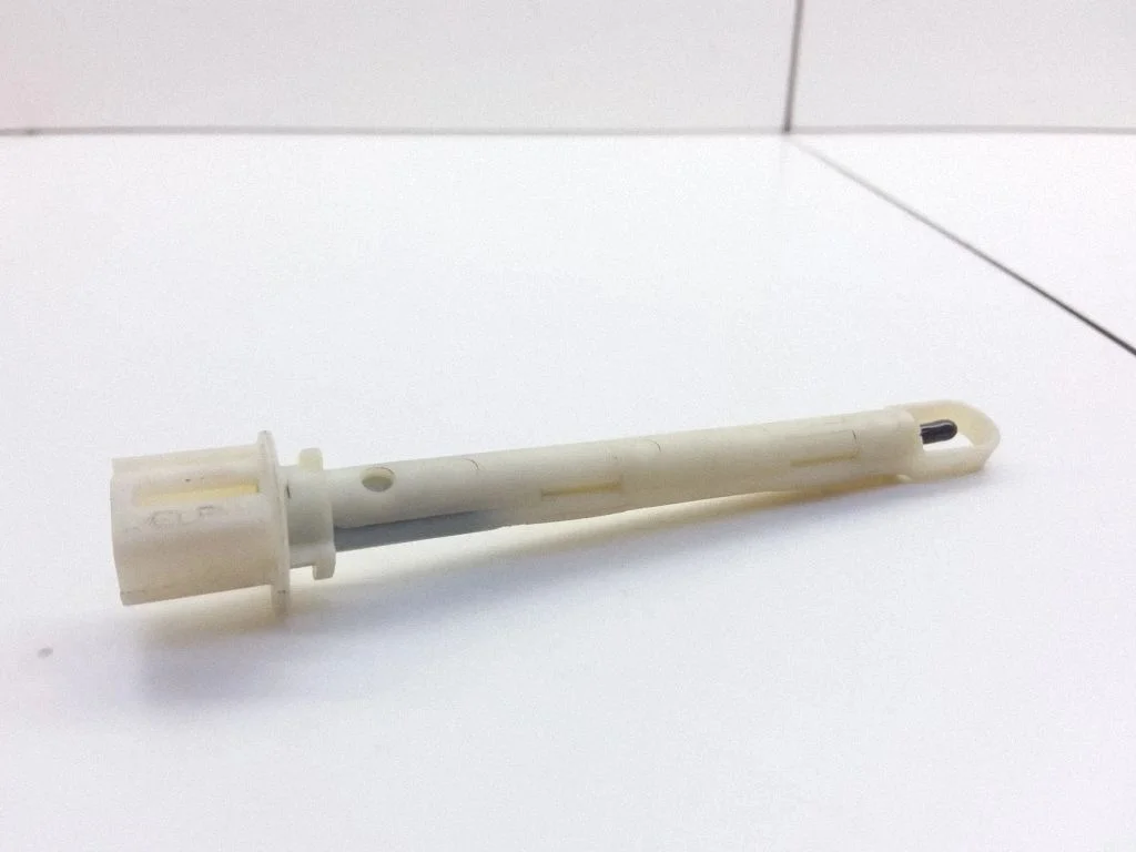 Oil temperature sensor – Opel Insignia A (2008-2017)