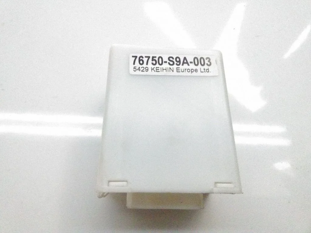Przekaźnik wycieraczek 76750S9A003
