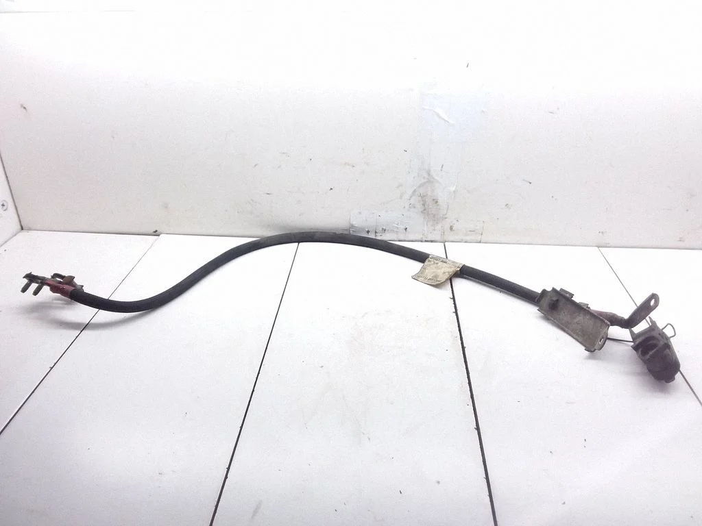 Positive cable (battery) 51871154