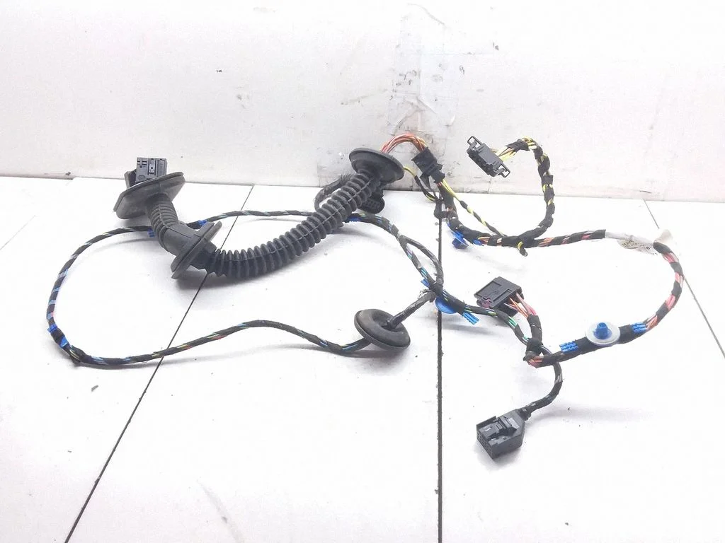 Front door wiring loom – Volkswagen Touareg I (2002-2010)