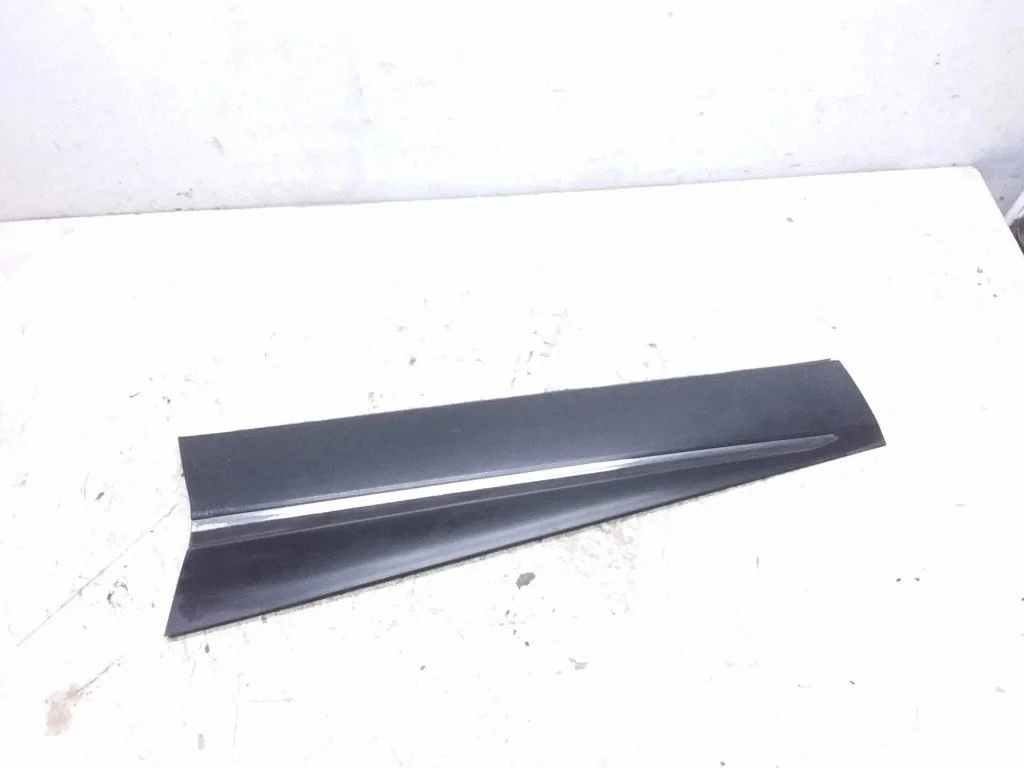 Front door trim (molding) 808773776R