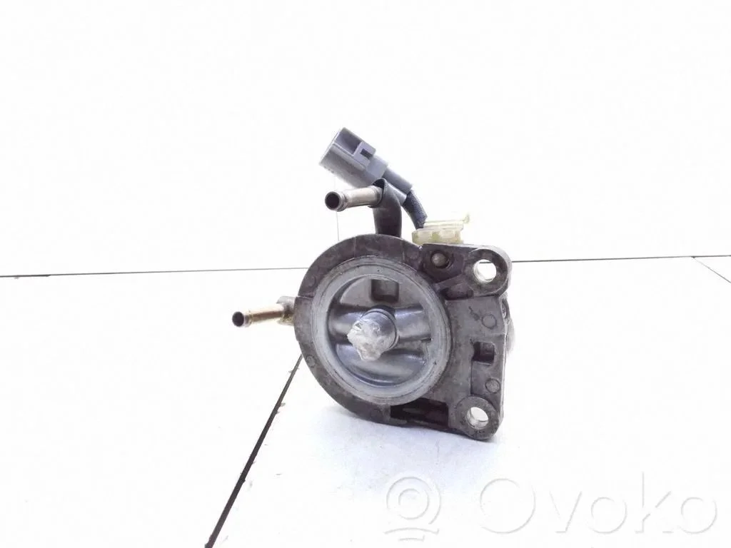 Kütusefiltri hoidik – Toyota Corolla Verso E121 (2004-2007)